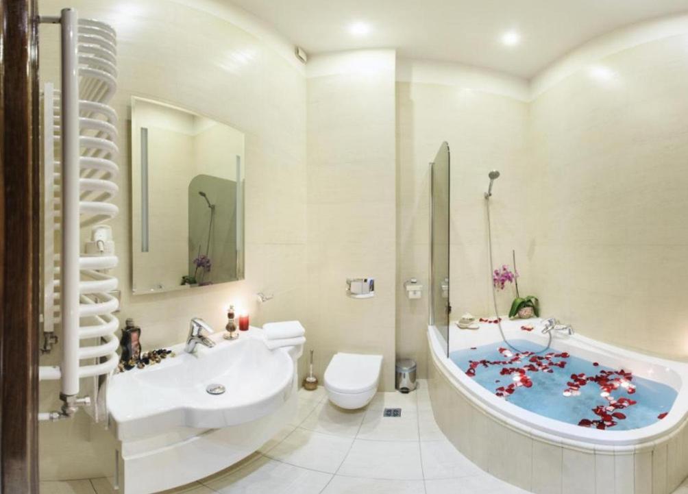 Apartamenty Chleb i Wino Toruń Esterno foto